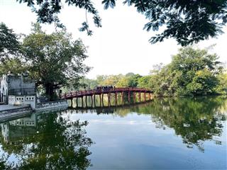 Bán khu đất vàng trung tâm hoàn kiếm hà nội . tổng diện tích gần 500m2 rất vuông vắn.