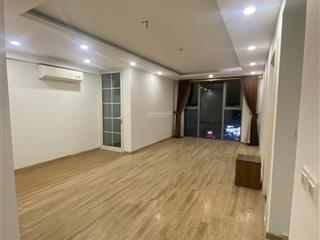 Chính chủ cho thuê căn 3 ngủ tại 360 giải phóng. giá 14 tr/th  0979 695 ***