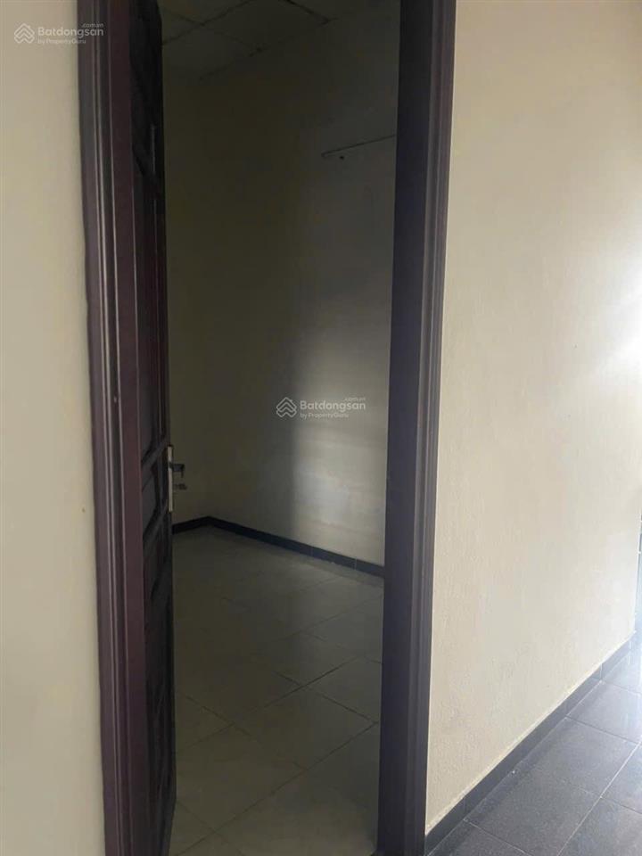 Bán nhà 3 tầng mt đường 15m trịnh đình thảo