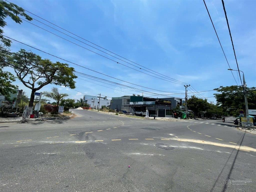 Sụp hầm lô đất 2 mặt tiền cực phẩm view sông cổ cò, hướng thẳng ra biển non nước