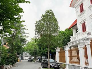 Bán biệt thự 160m2 khu vip bt07 đô thị việt hưng long biên gần trung tâm quân, trường marie curie