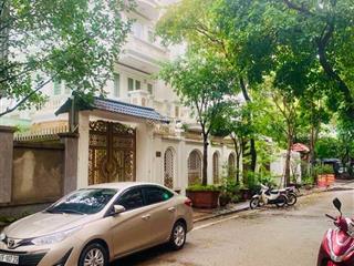 Bán biệt thự sân vườn kđt đại kim 250m2, lô góc 3 mặt tiền, giá hơn 60 tỷ