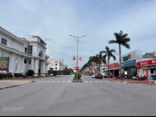 Mặt đường trần thái tông diện tích 632m2. mặt tiền 8m