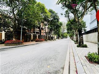 Nhà biệt thự liền kề giá rẻ view vườn hoa chung cư, 230m2 5 tầng mt 8.4m, an ninh tốt, giá 85 tỷ