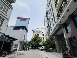 Mảnh đất xây tòa view hồ tây ô tô vào nhà, 140m2 mặt tiền 6.8m, gần phố ngõ thông, giá 28.5 tỷ