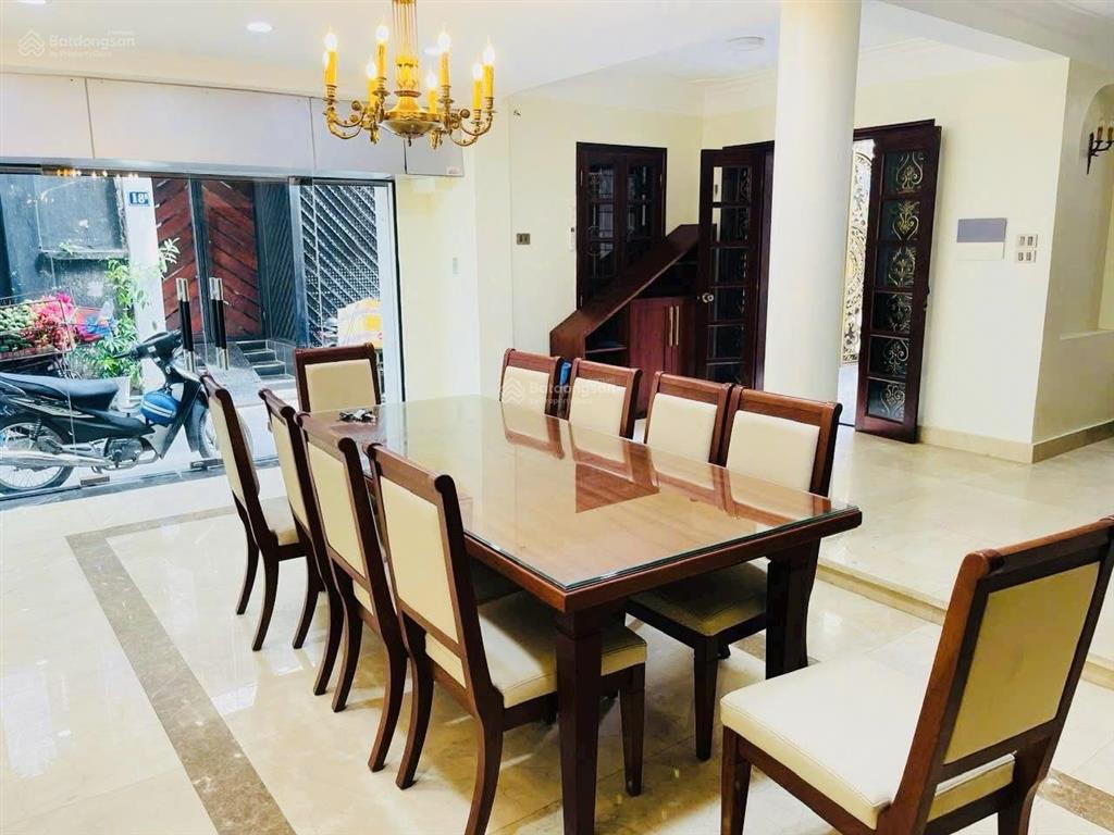 Nhà biệt thự sân vườn quảng an quảng khánh tây hồ, 100m2 thang máy mt 9m an ninh tốt, giá 48 tỷ