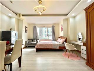 Căn hộ view kính thoáng mát tiện nghi xách vali vào ở ngay