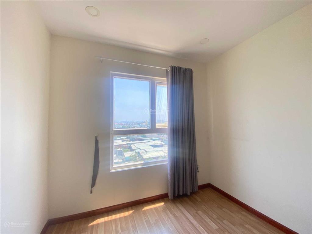 Chính chủ cho thuê diamond riverside 86m2 3pn 2wc nhà trống có rèm nhà mới 10tr/tháng 0901 400 ***
