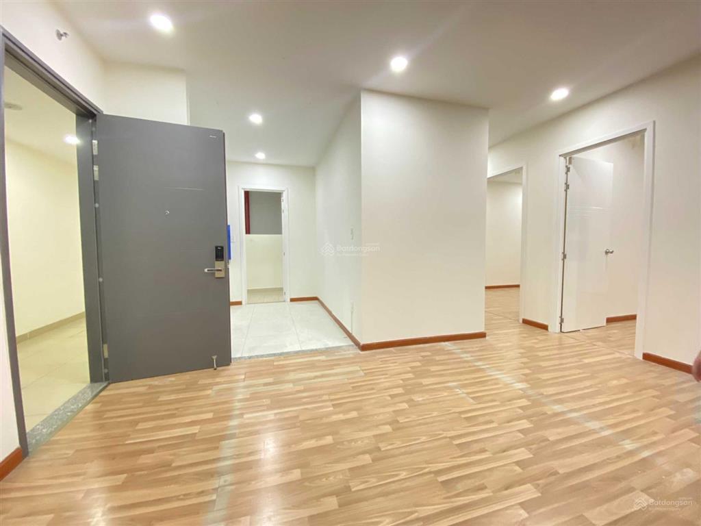 Chính chủ cho thuê diamond riverside 86m2 3pn 2wc nhà trống có rèm nhà mới 10tr/tháng 0901 400 ***