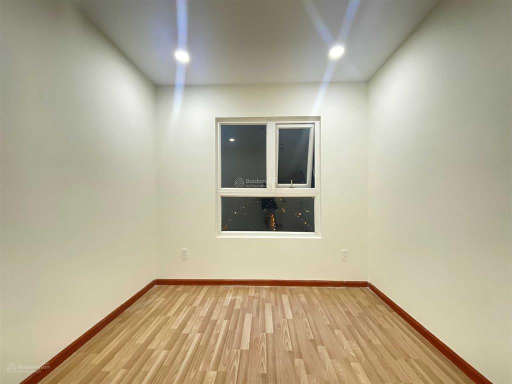 Chính chủ cho thuê diamond riverside 86m2 3pn 2wc nhà trống có rèm nhà mới 10tr/tháng 0901 400 ***