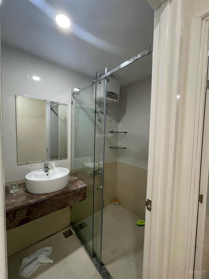 Chính chủ cần bán nhanh định cư nước ngoài căn 2pn 2wc, diện tích 74m2, căn gốc view công viên