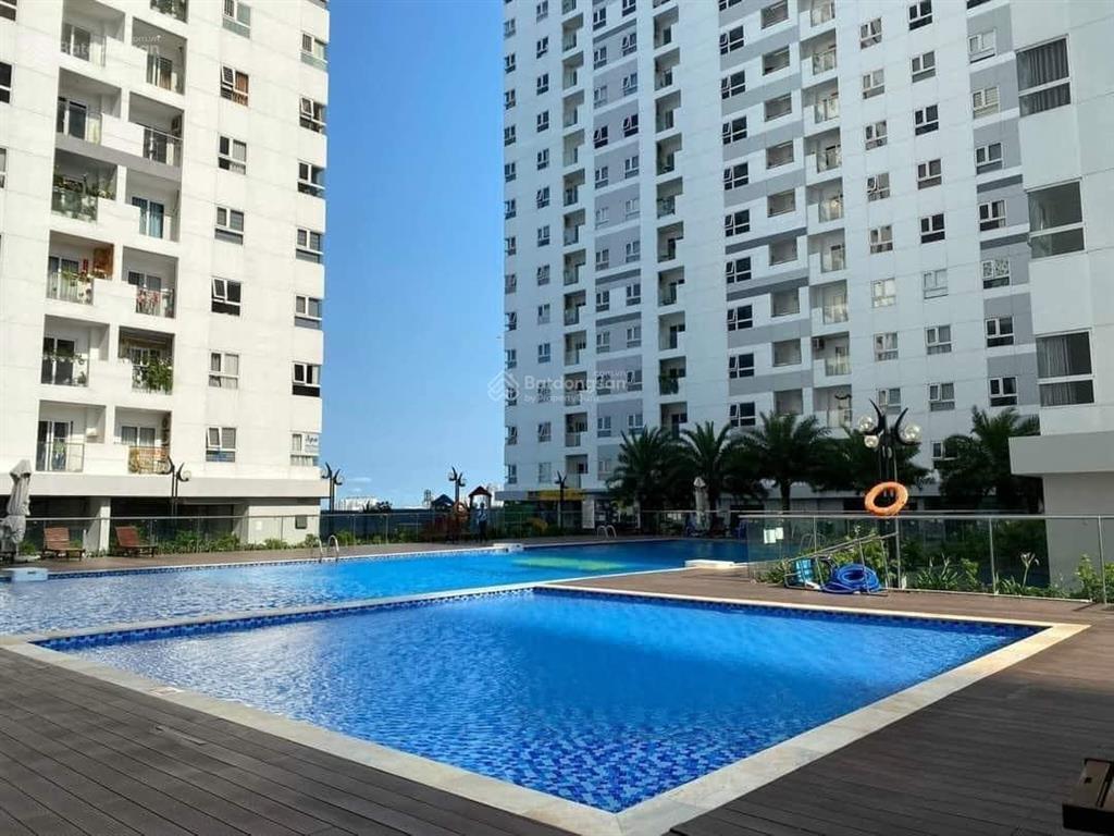 Chuyển nhượng căn 2pn 2wc, giá 3,2tỷ/căn