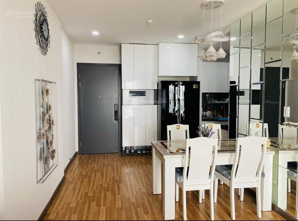 Chuyển nhượng căn 2pn 2wc, giá 3,2tỷ/căn
