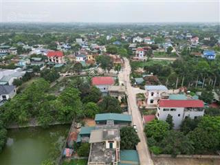 Chủ gửi bán mảnh đất 200m full thổ cư ở bình yên, hoà lạc. trục chính oto vào tận nơi. giá đầu tư