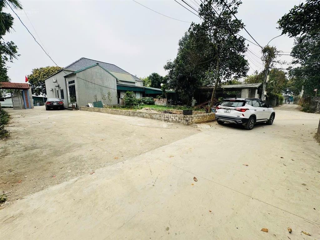 Lô góc tiến xuân 143m,mt 10m, gần khu đô thị xanh villas, đh quốc gia, đại lộ thăng long. giá 4 tỷ