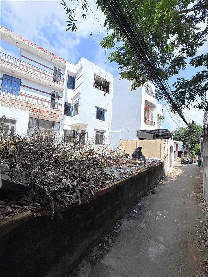 Bán đất 2/3 nguyễn như hạnh, sát tôn đức thắng & hoàng thị loan