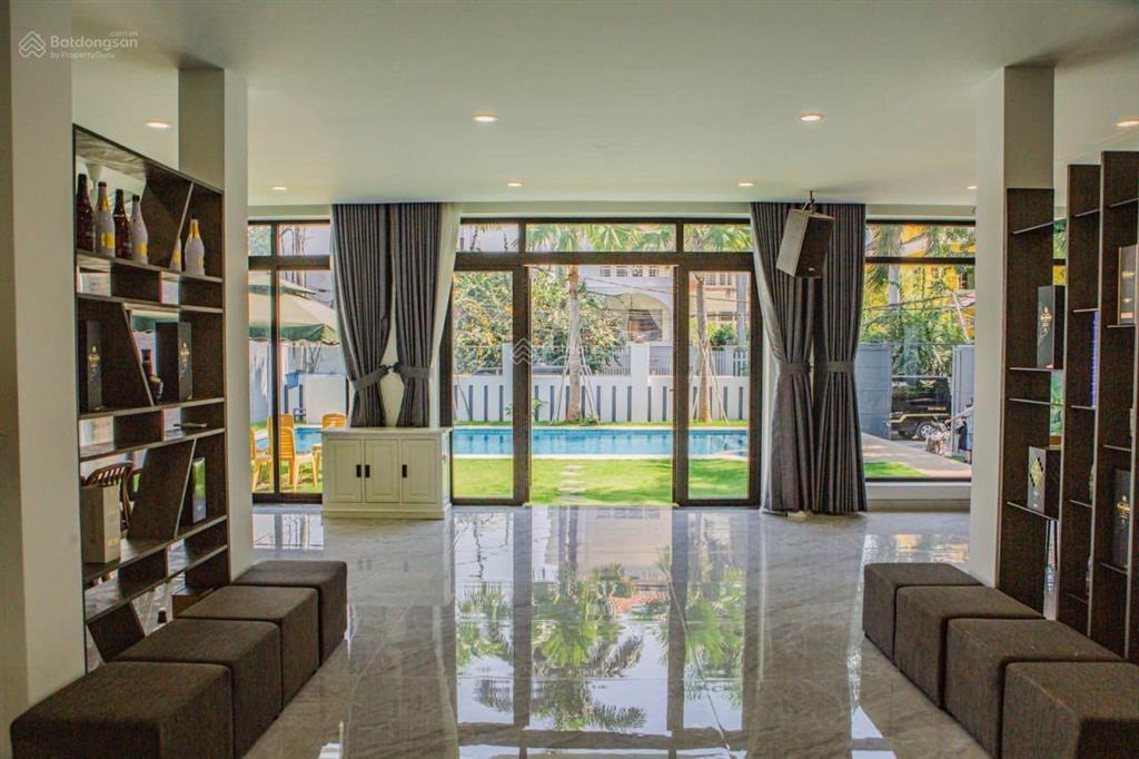 Cần cho thuê biệt thự đường nguyễn văn hưởng, phường thảo điền, quận 2.  0911 383 ***