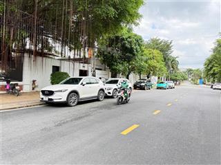 Bán đất mặt tiền đường nguyễn văn hưởng, phường thảo điền, quận 2.  0911 383 ***