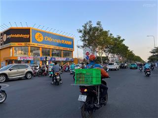 Bán nhà cấp 4 đất mặt tiền đường trần não, quận 2.  0911 383 ***