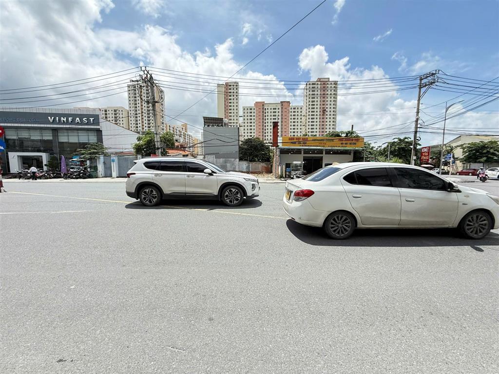 Độc quyền bán đất mặt tiền đường lưu đình lễ và lương định của, quận 2.  091138389