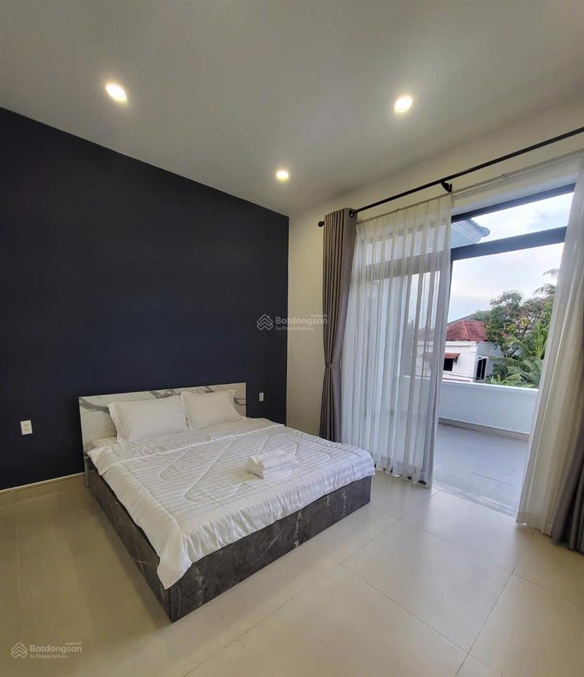 Cho thuê villa compound 24/24, đường quốc hương, phường thảo điền, quận 2.  0911 383 ***