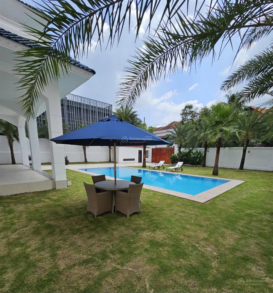 Cho thuê villa compound 24/24, đường quốc hương, phường thảo điền, quận 2.  0911 383 ***