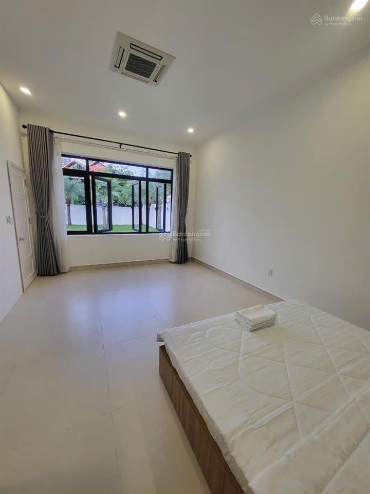 Cho thuê villa compound 24/24, đường quốc hương, phường thảo điền, quận 2.  0911 383 ***