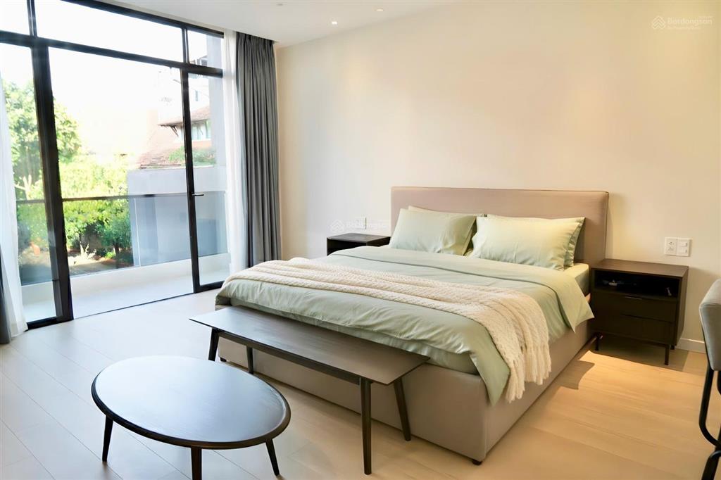 Cho thuê biệt thự khu đường thảo điền, phường thảo điền, quận 2.  0911 383 ***