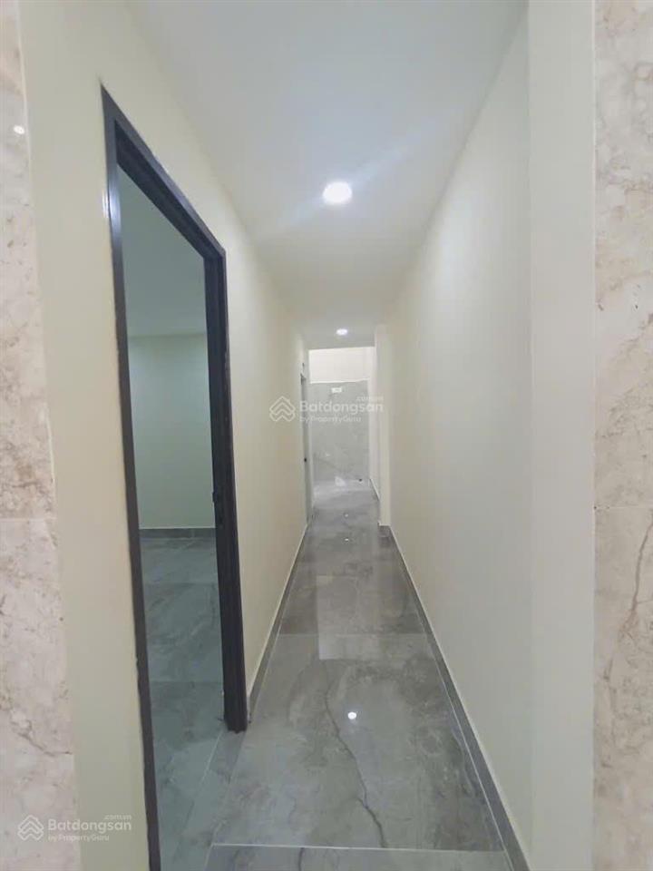 Nhà mới hoang hưu nam  đường ô tô 5m  giá nhĩnh 4tỷ