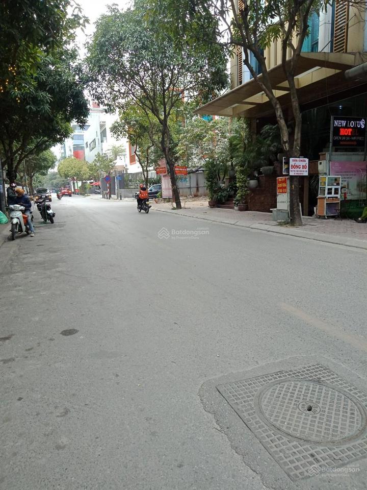Bán gấp nhà mp đồng me, dt 45m, mt 6m, lô góc 3 mặt đường, đoạn đẹp nhất phố, giá 21,5 tỷ