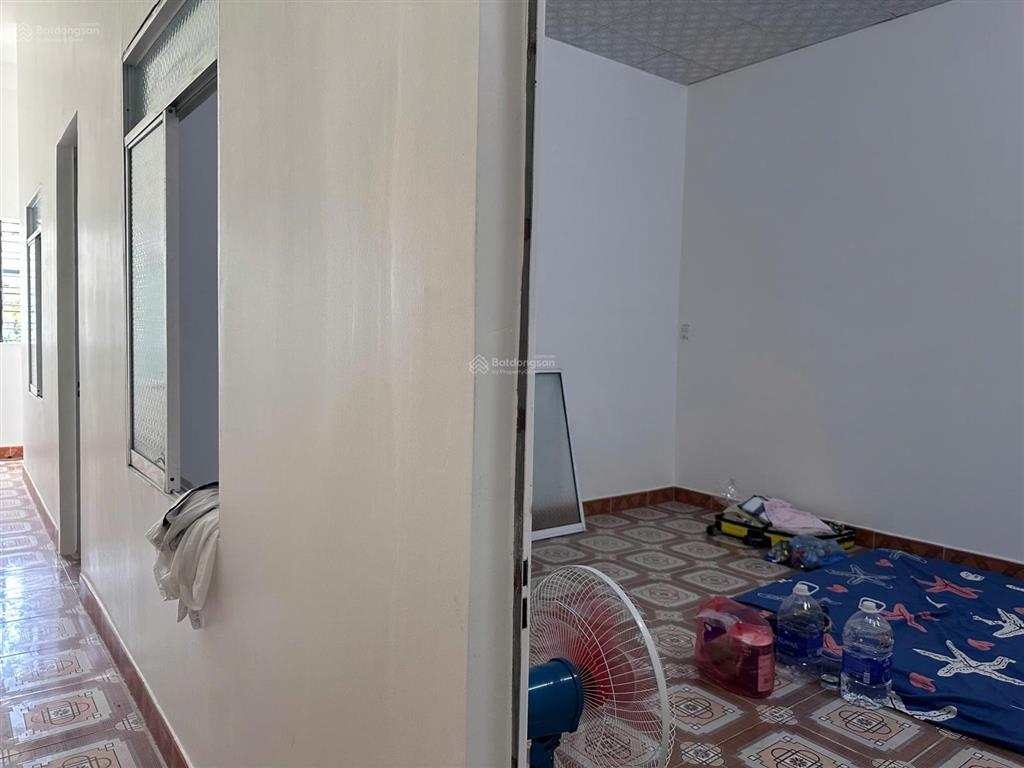 Nhà sát biển đường hồ tùng mậu 3 tầng ngang 5,5 m