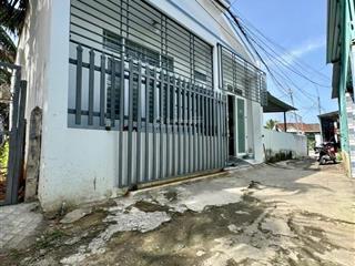 Bán nhà cấp 4 đường hương lộ 45 ngay trung tâm xã diên phú  kết nối ql1a chỉ 200m. sổ đỏ thổ cư.