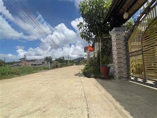 Cần bán gấp đất 10x20m, giá 1 tỷ, thổ cư,ngay nhà thờ đại lộc 0966 365 ***