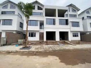 Biệt thự ciputra . jade square