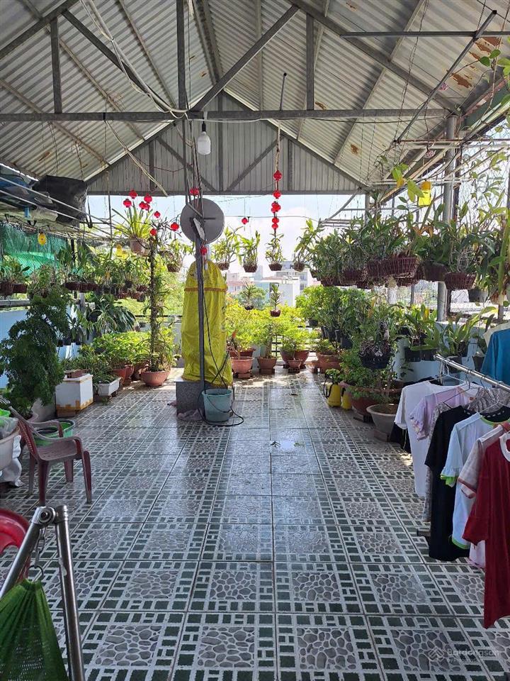 Cần bán nhà đẹp hxh đường phạm đăng giảng, dt 5x17m, 85m², 2 lầu sân thượng. giá bán 7.4 tỷ