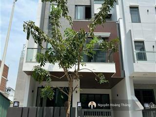 Bán gấp np 7x18m giá chỉ 35,7 tỷ sẵn nhà, 5x20m giá 26,5 tỷ mystery đảo kim cương q.2  0936 890 ***