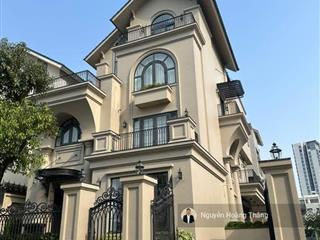 Chủ kẹt tiền bán gấp bt vườn dt 408m2 rẻ nhất 250tr/m2, 10x18m 45,5tỷ sg mystery q2,  093689075