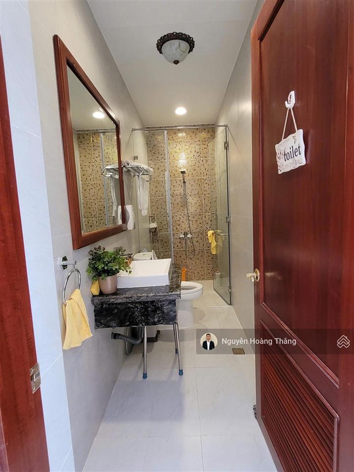 Cho thuê biệt thự 60tr/th 5pn full nt luxury mới 100%, q. 2  580m2 sàn, vào ở ngay  0936 890 ***