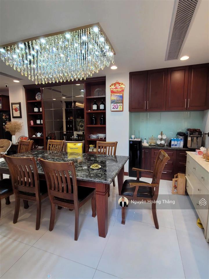 Cho thuê biệt thự 60tr/th 5pn full nt luxury mới 100%, q. 2  580m2 sàn, vào ở ngay  0936 890 ***