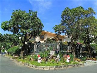 Bán biệt thự mỹ tú 2 góc 2 mặt tiền, tôn dật tiên, tân phong, quận 7, 215 tỷ, 475m2, đẹp