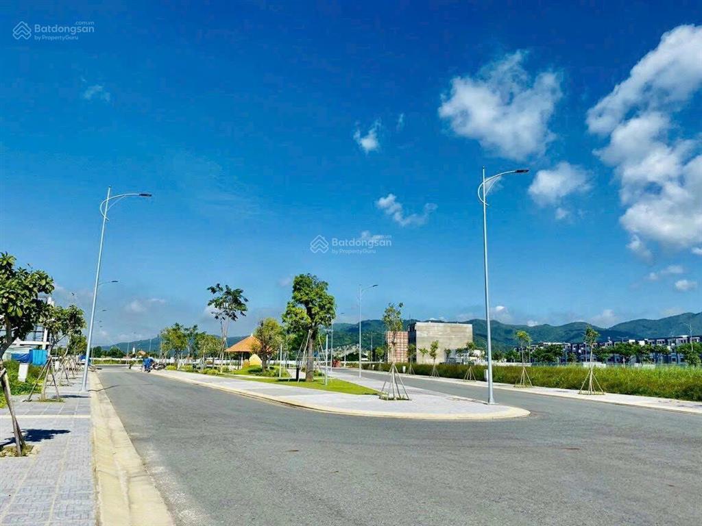 Bán nhà phố thương mại 1 trệt 3 lầu thuộc kđt bà rịa citygate mặt tiền quốc lộ 51