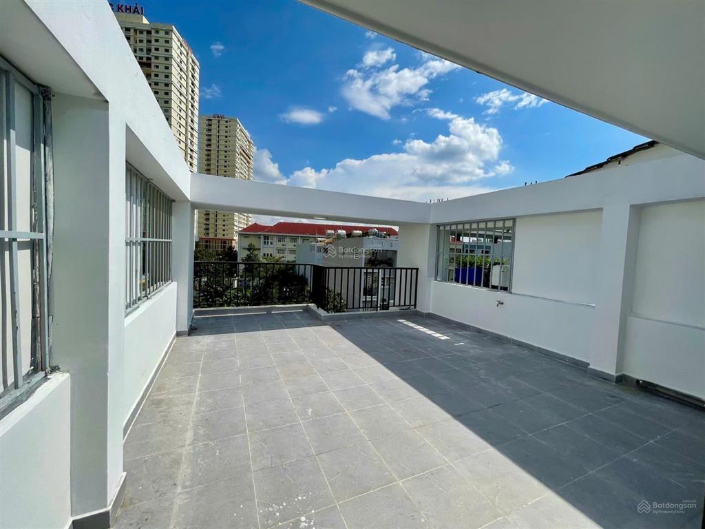 Chính chủ gửi bán nhà phố 4 tầng mặt tiền đường 20m, phú mỹ, q7 |90m2|15,xt|