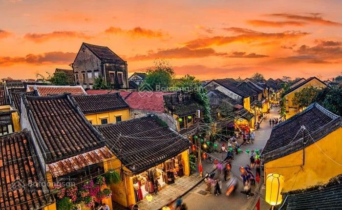 Bán khách sạn view biển ngay phố cổ hội an doanh thu tốt