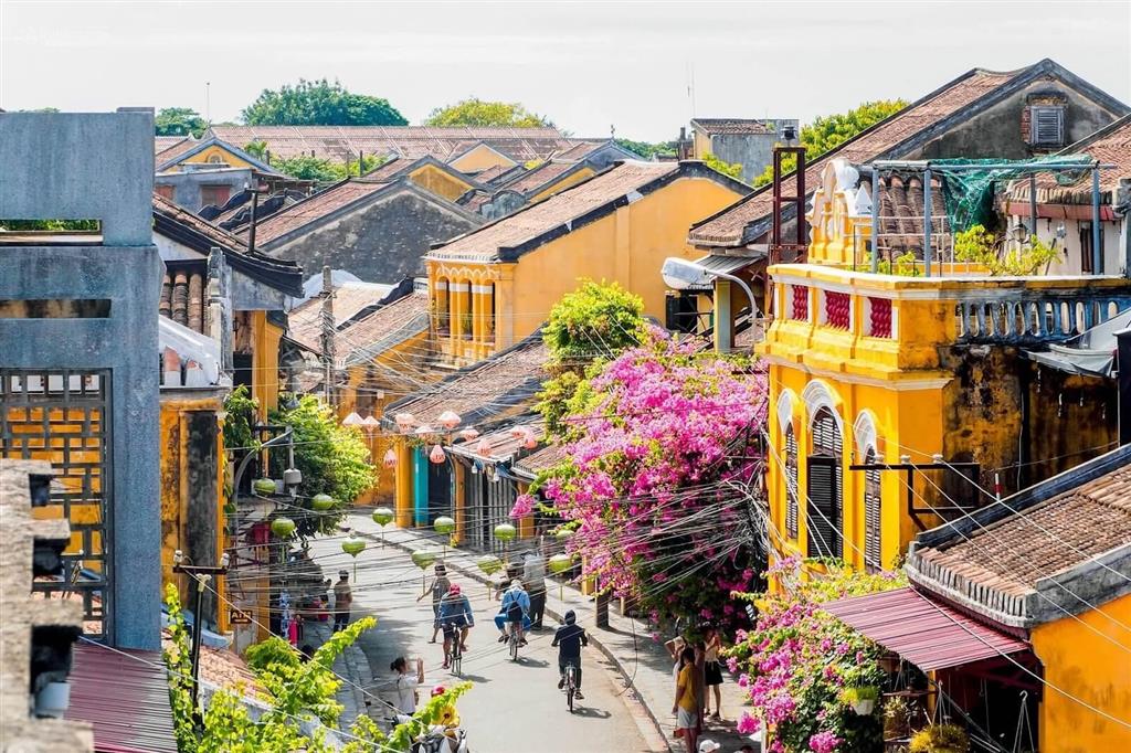 Bán khách sạn view biển ngay phố cổ hội an doanh thu tốt