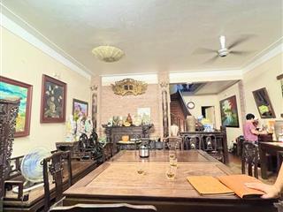 Nhà trung tâm quận ba đình, nằm tại hoàng hoa thám, gần hồ tây, tiện tích. diện tích 80m2, 17.8 tỷ