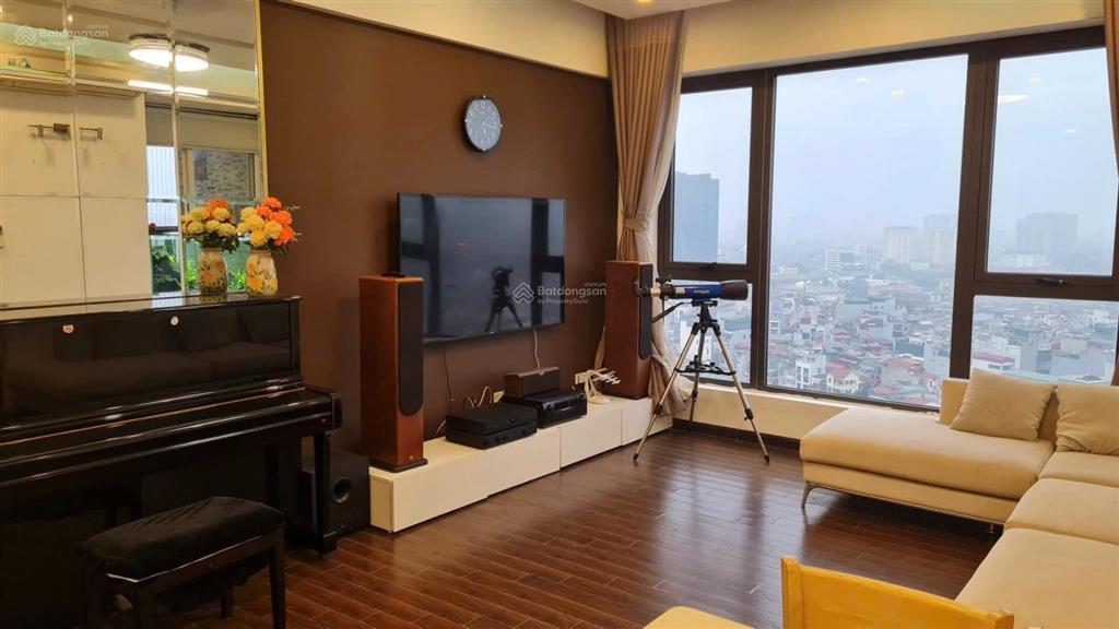 Bán gấp căn hộ lô góc ngã 4 sở  2n2wc  phố hoàng văn thái  tt thanh xuân  ở luôn  sổ lâu dài