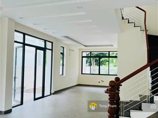 Cho thuê biệt thự view hồ lakeview city, q2, dt 8x22m, chìa khóa sẵn xem nhà 24/24 giá 35tr