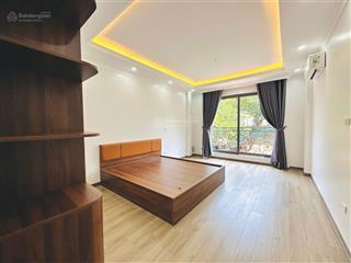 Chính chủ nhờ bán gấp nhà nguyễn cao 6 tầng thang máy chỉ 10 m ra ô tô đỗ.