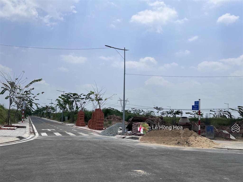 Chính chủ bán gấp nền đất thổ cư 90m2 shr giáp bình chánh ngay kcn đức hoà đông