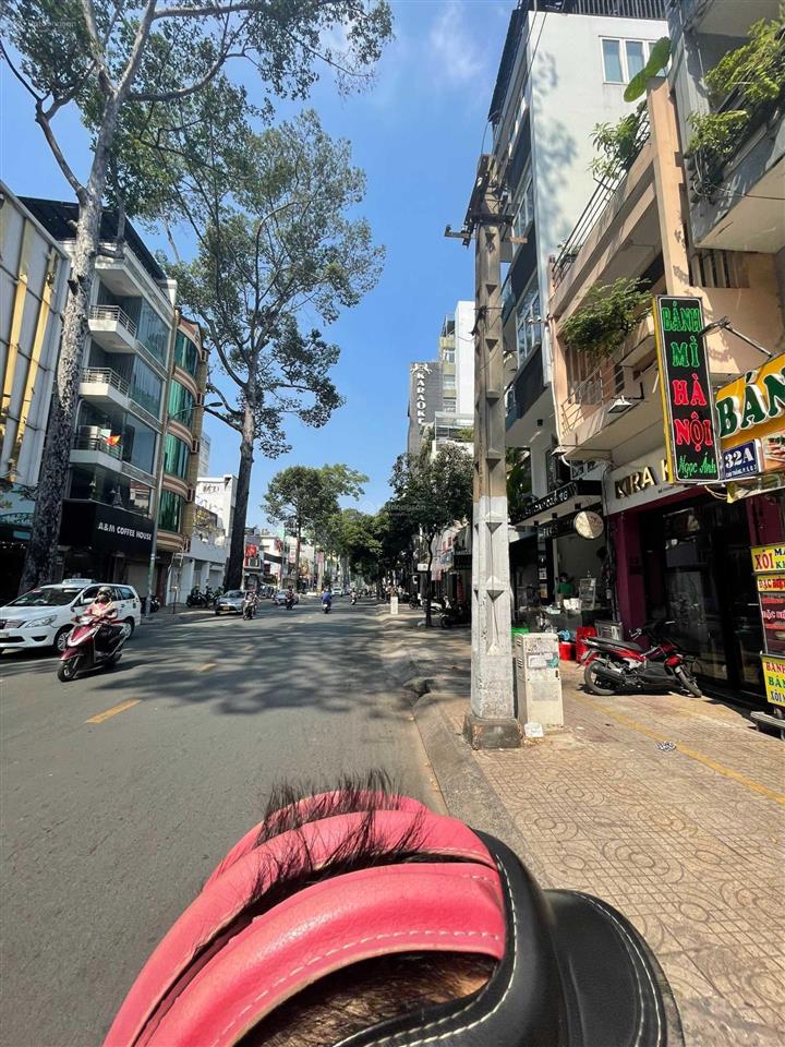 Bán tòa nhà hai bà trưngphan đình phùng quận phú nhuận. dt 8x16m, hầm 5 lầu, hđt 250tr, giá 65 tỷ